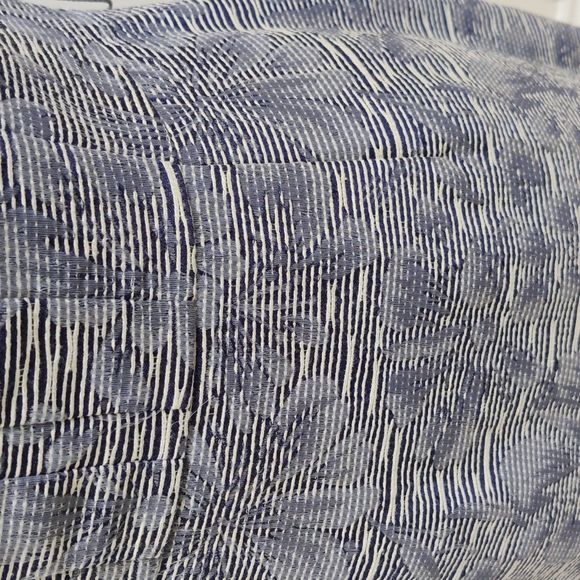 Tahari - Arthur S. Levine Dress size 4 - Picture 3 of 6